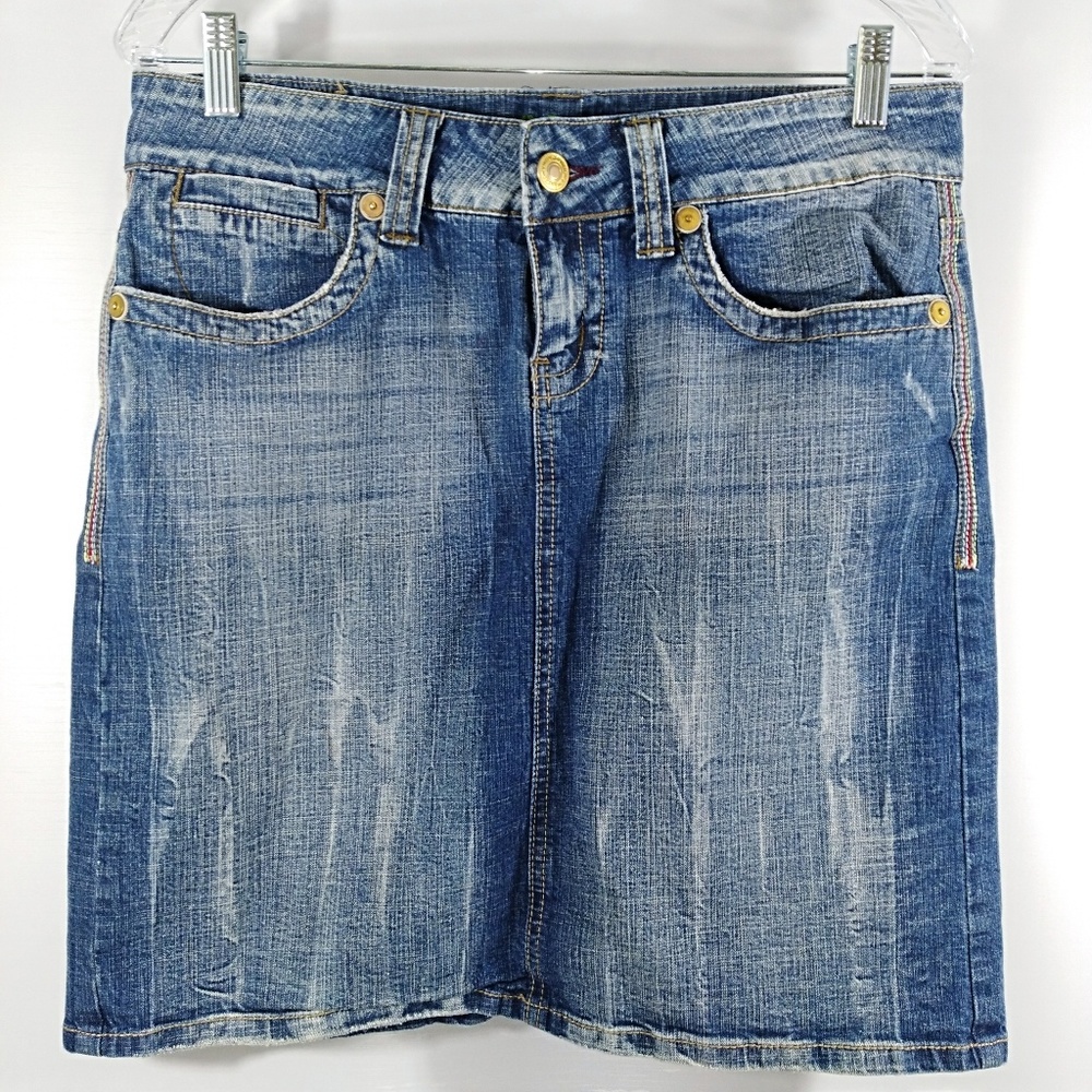 Hydraulic 7/8‎ Distressed Jean Skirt